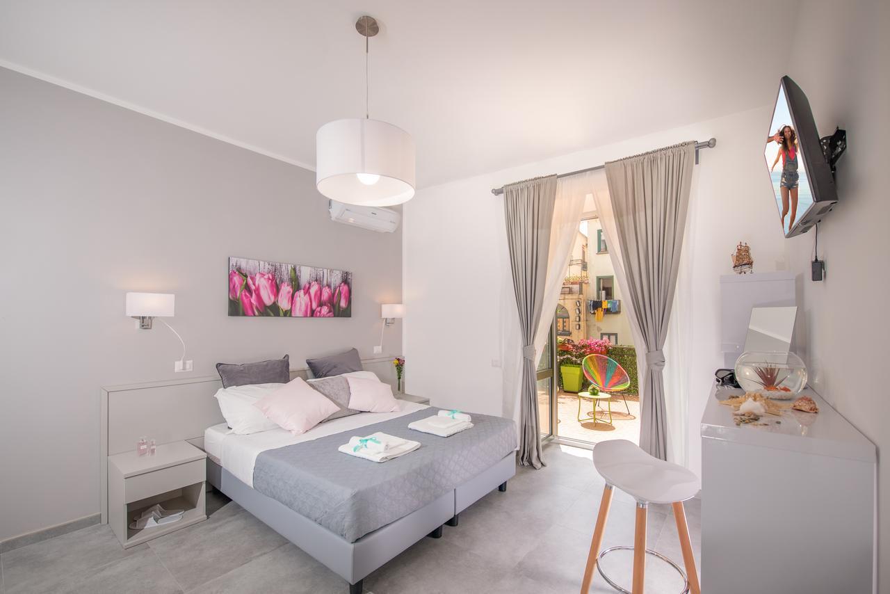Bed and Breakfast Roof Garden Salerno Exterior foto
